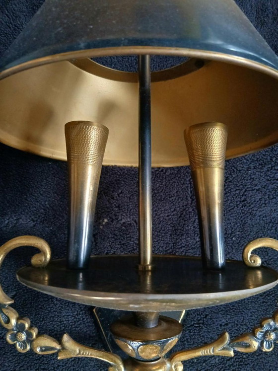 Image 1 of Empire-stijl bouillotte wandlampen van plaatmetaal en verguld brons.