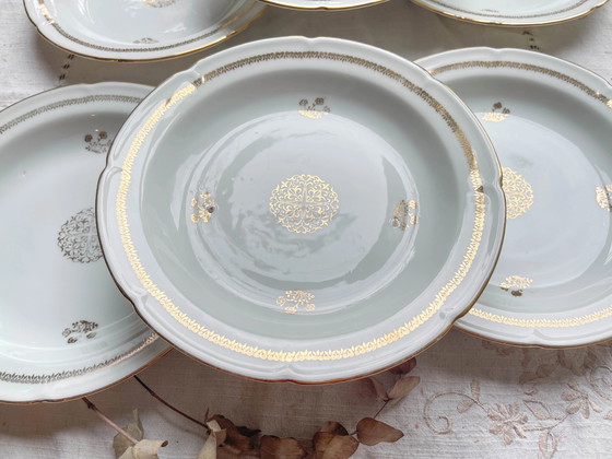 6 Vintage French Porcelain Deep Plates with Gilded Rosette Pattern – Crockery (photo 3 of 7)