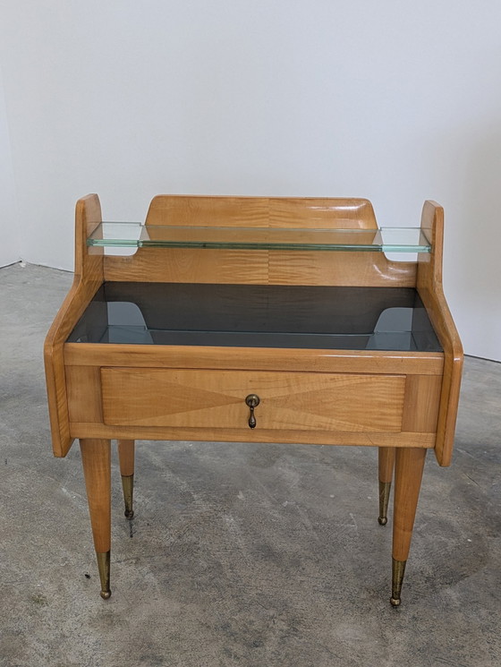 Image 1 of Commode - Laiton, verre, bois - Commode et table de chevet