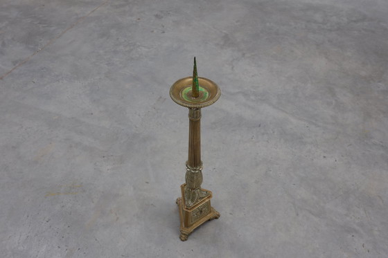 Image 1 of Grande candeliere antico da chiesa in rame decorato, Francia, 1900 ca.