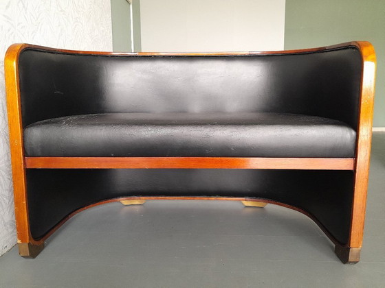 Image 1 of Bench Studio Global Wernicke