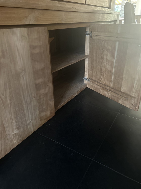 Image 1 of Buffet en teck massif