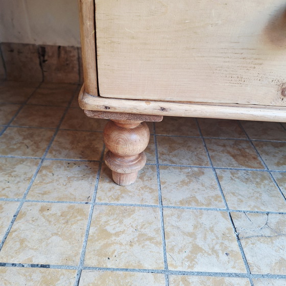 Image 1 of Cassettiera antica in legno / Credenza / Cassettiera / Cassettiera