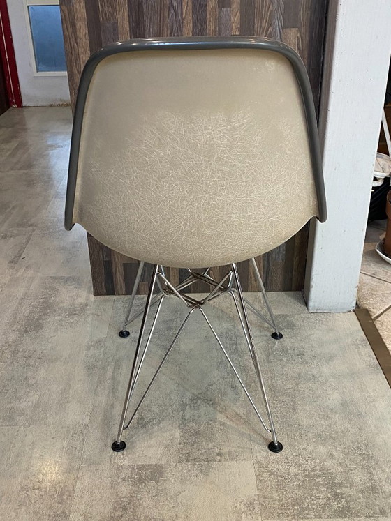 Image 1 of Chaise fibre de verre skai vinyl dsr eiffel orange greige eames herman miller vintage 50 60 70