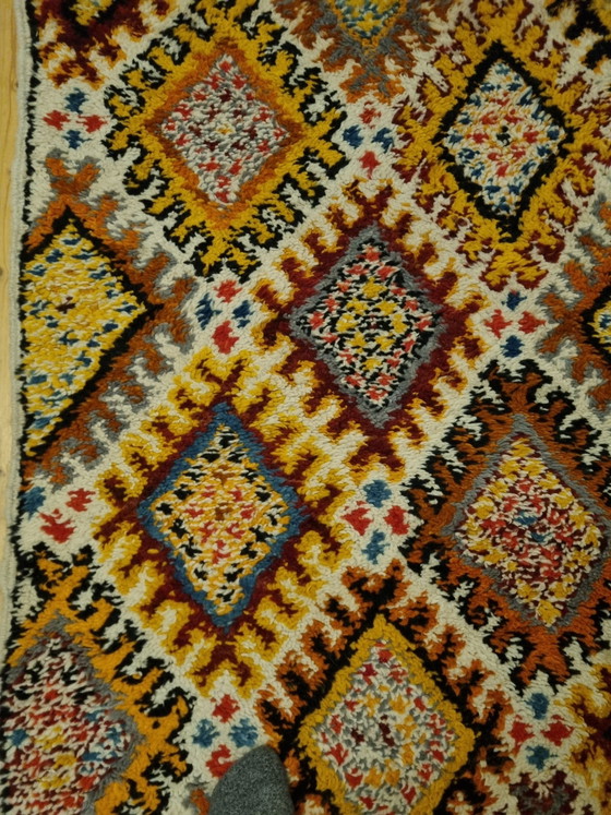 Image 1 of Tappeto berbero marocchino vintage, annodato a mano, circa 84x142 cm, colorato.