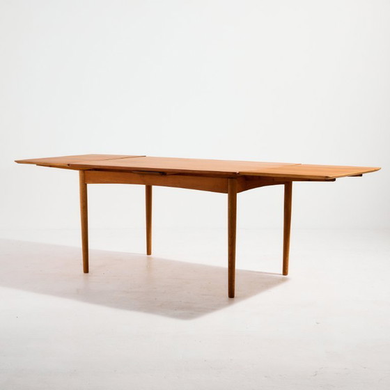 Image 1 of MK11104 Table de salle à manger restaurée en teck et chêne