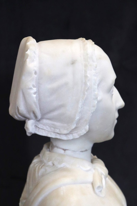 Image 1 of Bust of a Lady Sculpture in White Marble , Italy 19th Century