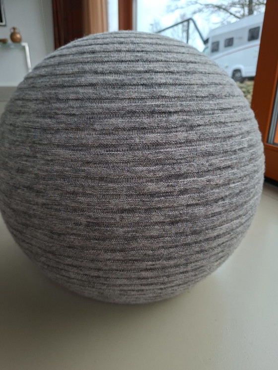 Image 1 of Montis Beanie poef