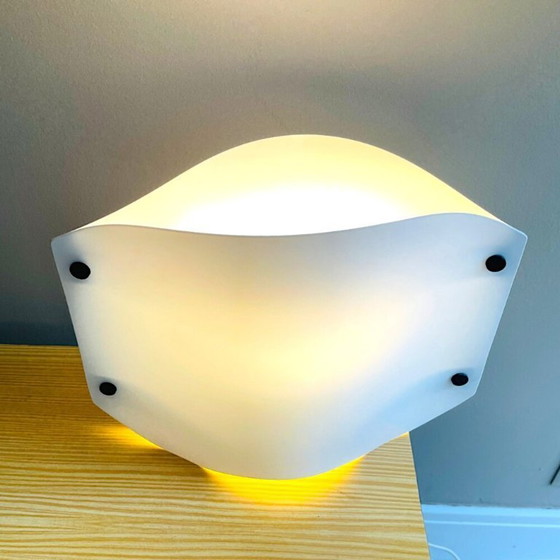 Image 1 of Lámpara de sobremesa italiana modernista de acrílico blanco Vela de Samuel Parker