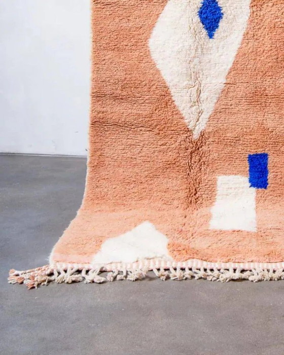 Tapis marocain en laine coloré 250cm x 150cm – Wool, Modern (photo 2 of 7)