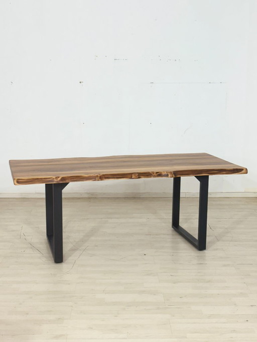 Eettafel van massief walnotenhout / Tafel / Eetkamertafel / Vergadertafel / Woonkamertafel / 198 cm breed