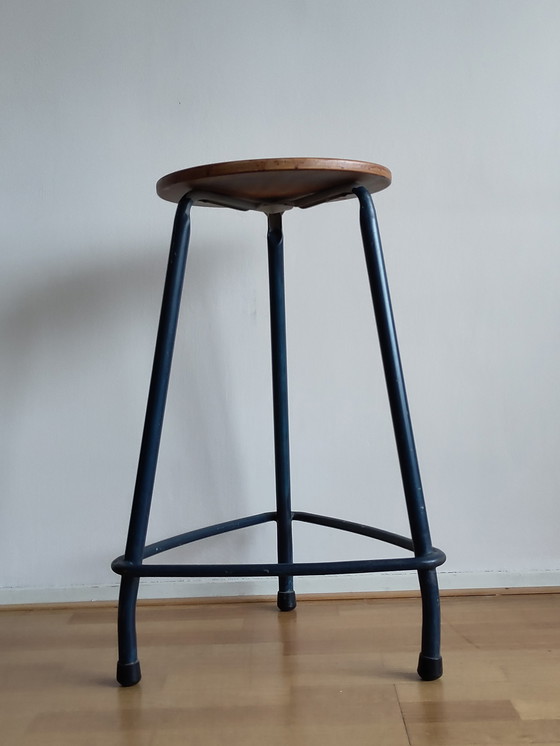 Image 1 of Friso Kramer Hocker Ahrend der Kreis