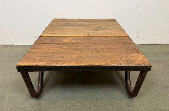 Image 1 of Tavolino da caffè industriale, anni '60