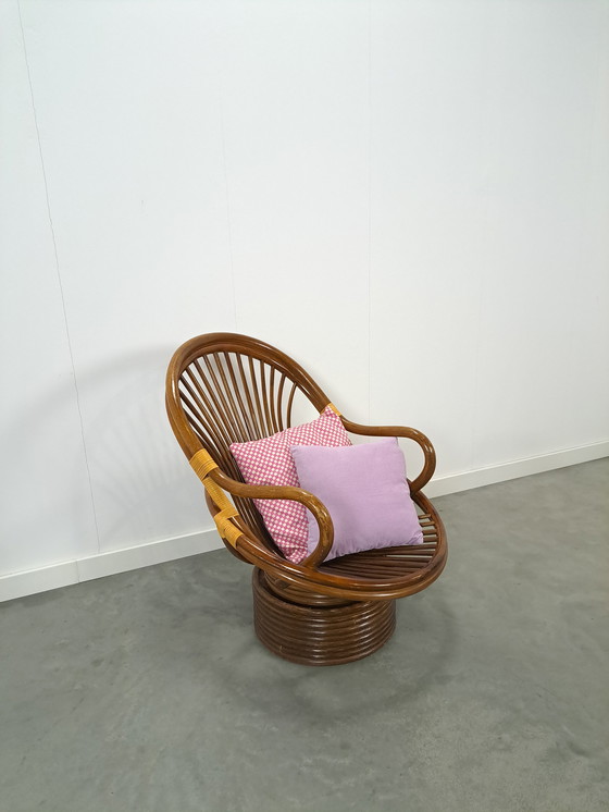 Image 1 of Rotan Manou Draai Stoel Vintage