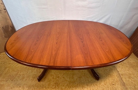 Image 1 of Mid-Century Retro Vintage Teak Extending Oval Dining Table by G-Plan – Victor Wilkins, 1960s Denish Design English Quality