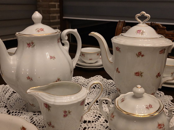 Image 1 of "Prachtig en compleet 10-persoons koffie-/theeservies (mix van Seltmann Weiden Marie-Luise en bijpassend Ćmielów). 