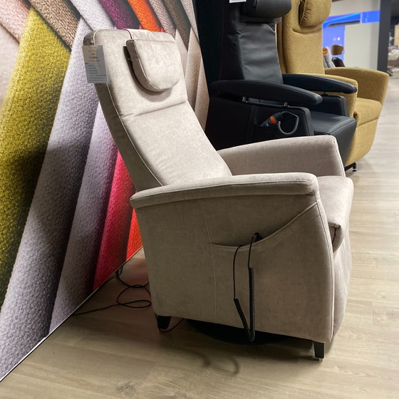 Image 1 of Fitform 580 ELEVO - 3 motores - función de pie