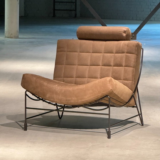 Image 1 of Leolux Volare armchair with ottoman