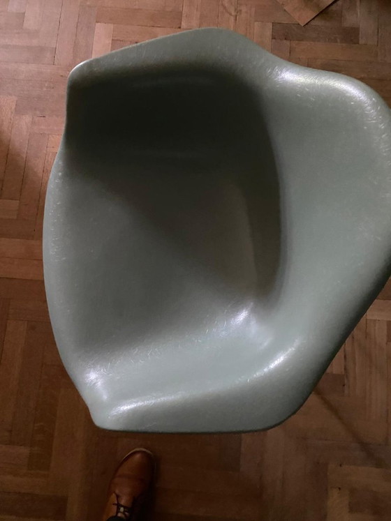 Chaise Vitra Eames en fibre de verre – Fauteuils, Metal, Fiberglass (photo 3 of 5)