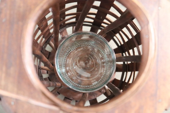 Image 1 of Farol de viento con diseño tejido
