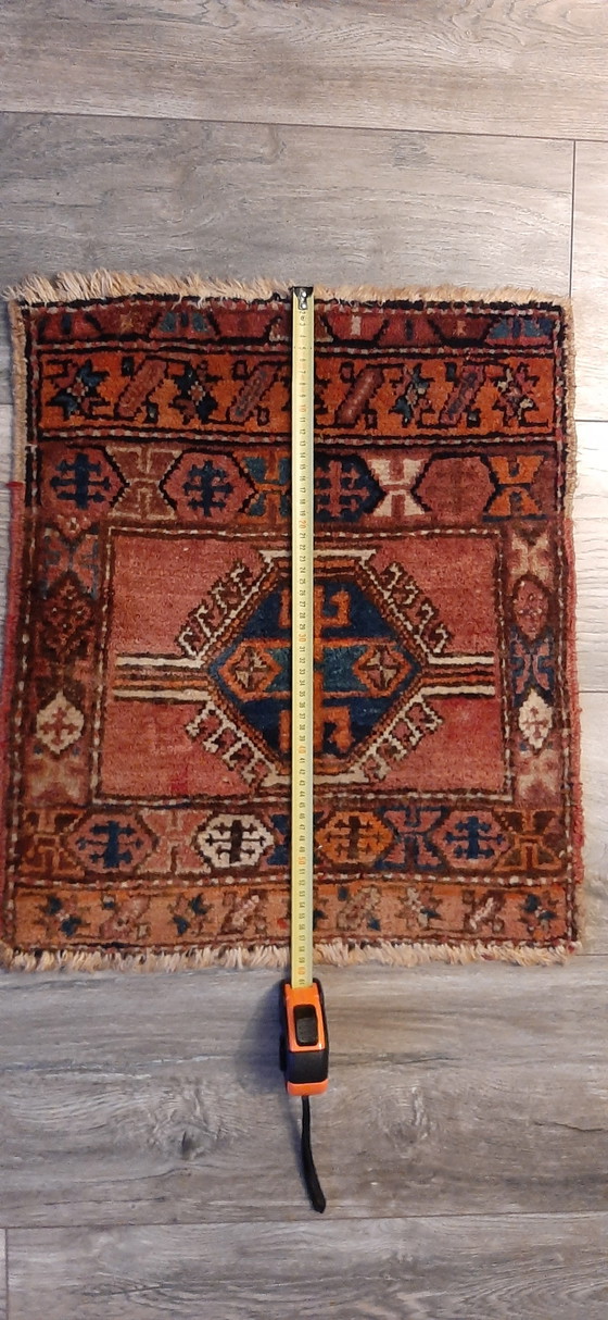 Handgeknüpfter Stammes-Mini-Teppich – Teppiche & Läufer, Wool (photo 9 of 9)