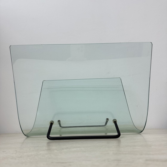 Image 1 of Postmoderner Zeitschriftenständer aus gebogenem Glas von Fiam Italy, 1980er Jahre