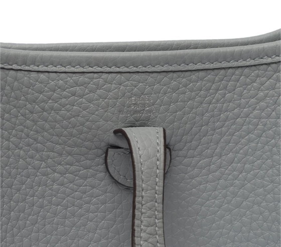 Image 1 of Zak HERMES Mini Evelyne en Cuir Gris - 103351
