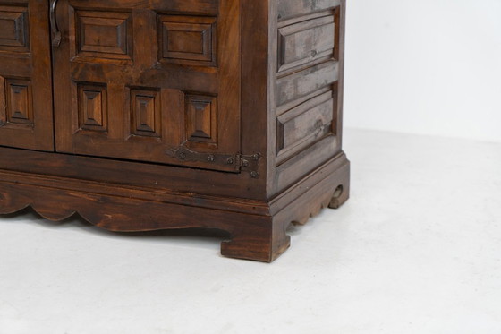 Image 1 of Schitterende Spaanse brutalistische kast uit de jaren 1950.