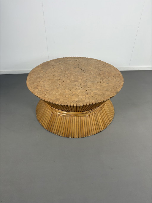 Tavolino vintage di Elinor e John McGuire in bambù e rattan, anni '70.