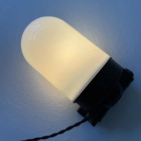 Image 1 of Antieke Vintage Opaline "Bloc" Wandlamp