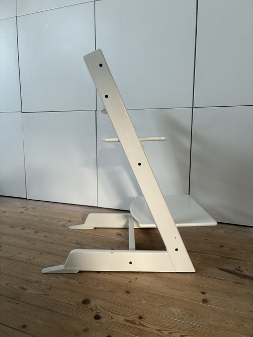 Stokke Tripp Trapp design houten kinderstoel meegroeistoel originele kleur wit 1e eigenaar met glijders