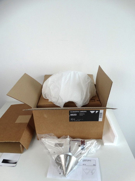 Image 1 of Lámpara de pared Glashutte Limburg 8820, nueva en su caja.