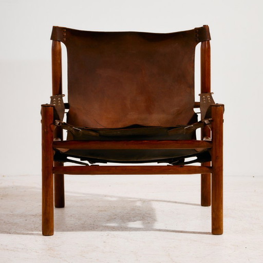 MK10957 Poltrona lounge in pelle di vitello ungherese