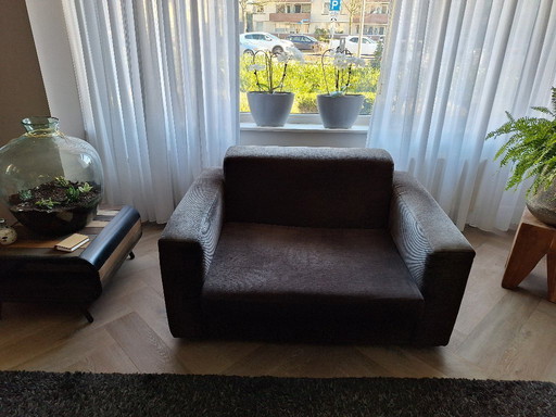 Causeuse conçue par Jan Des Bouvrie