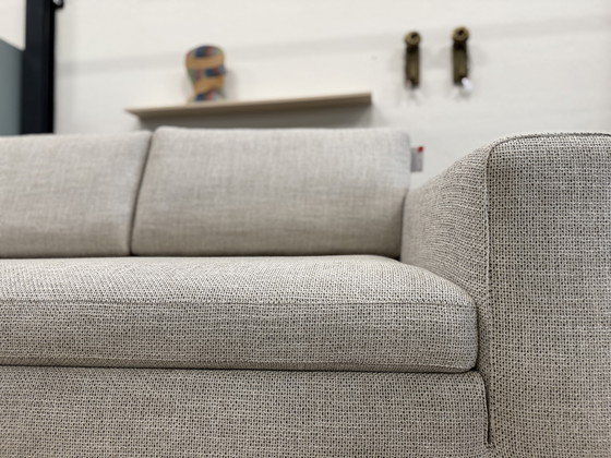 Image 1 of Divano Vilaz 3 posti in tessuto Amado, design on stock