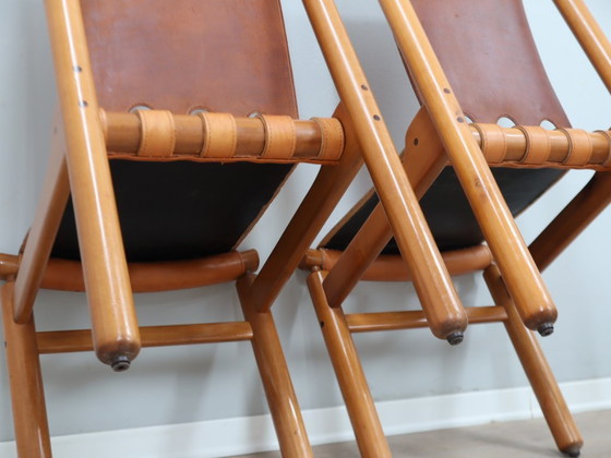 Image 1 of Juego de 4 sillas Ilmari Tapiovaara para La Permanente, de nogal y cuero, de la década de 1960.