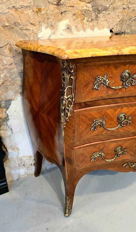 Image 1 of Bombé commode in Lodewijk XV-stijl – inlegwerk van palissanderhout