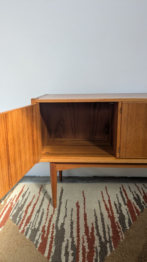 Vintage Scandinavian design Sideboard – Wood (photo 6 of 10)