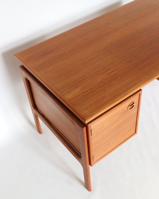 Vintage teak Desk Danish design – Wood (photo 7 of 12)