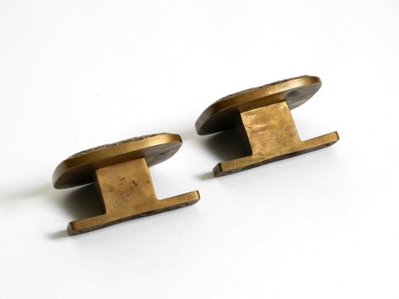 Image 1 of Wunderschöner, doppelseitiger Türgriff im Mid-Century-Modern-Stil aus schwerer Bronze.