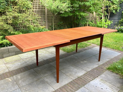 Teak extendable Danish dining table by Aage Schmidt-Kristensen for Fritz Hansen