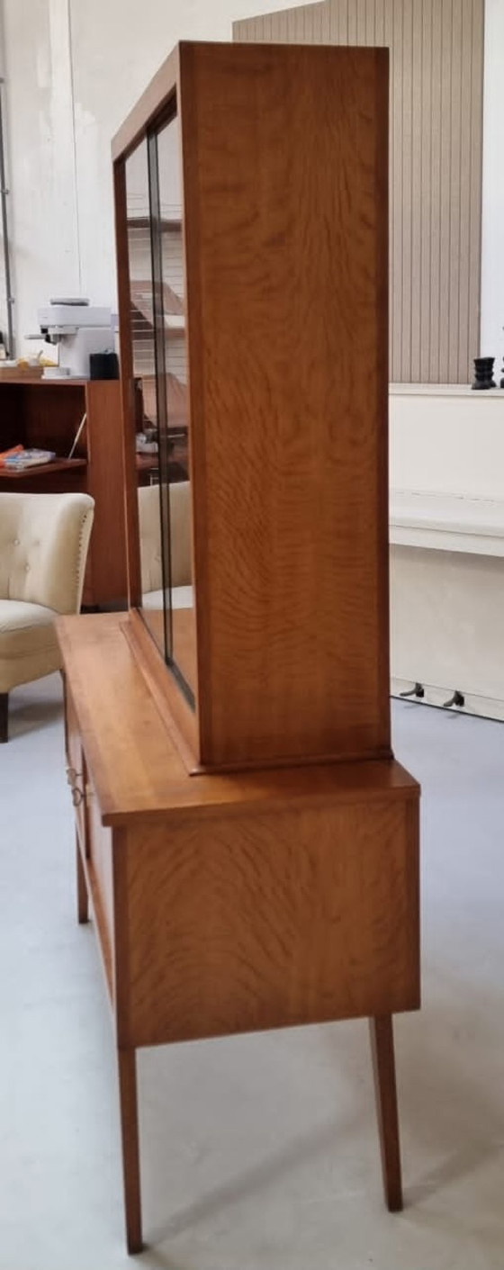 Image 1 of Vetrina di metà secolo