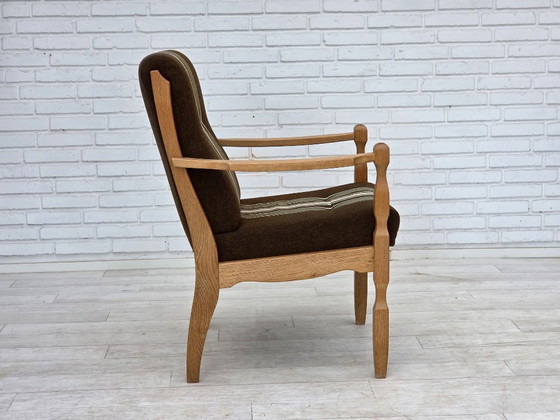 Image 1 of Sillón danés de los años 70, tapizado original de lana a rayas, madera de roble tallada.