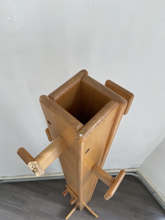 Solid Oak Column Coat Rack, Brutalist Style — in the spirit of Giuseppe Rivadossi, 1970s – Wood (photo 9 of 9)