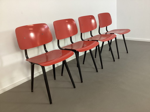 4 x Red Revolt Chairs Ahrend de Cirkel design Friso Kramer 15 april 1963