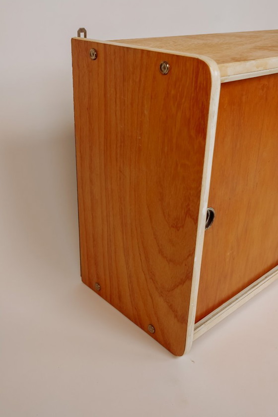 Image 1 of Mobiletto pensile vintage con ante scorrevoli