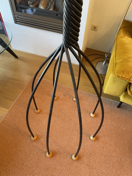 Original Zanotta Octopus Garderobenständer Schwarz – Kleiderständer, Chrome, Wood (photo 4 of 7)