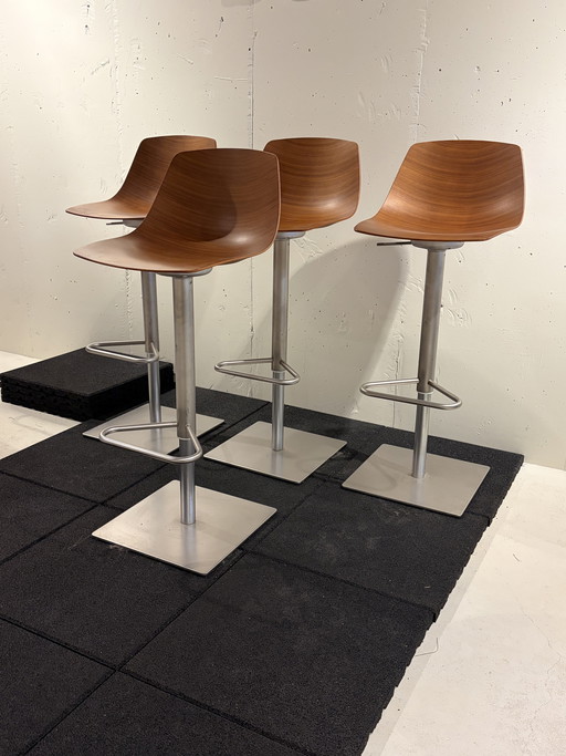 Mobile bar Lapalma con 4 sgabelli (noce)