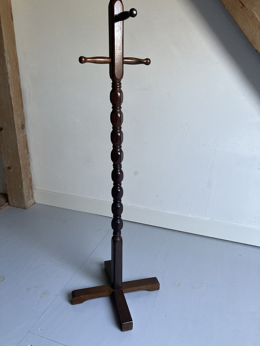 Freistehende Garderobe