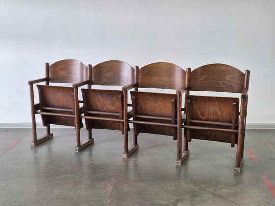 Image 1 of Banc de cinéma vintage en bois 1950